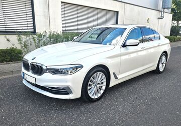 BMW 530 121.600 km 33.900 &euro; Düsseldorf 40589