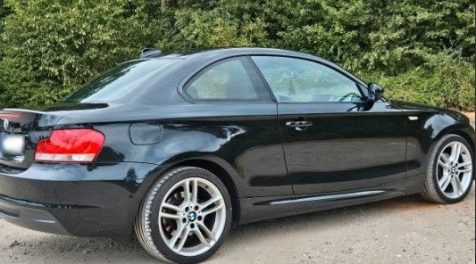BMW 118 206.000 km 5.750 &euro; Düsseldorf 40591