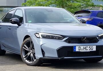 Honda Civic 2.000 km 32.980 &euro; Düsseldorf 40233