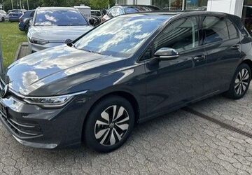 VW Golf 8.978 km 28.750 &euro; Düsseldorf 40472