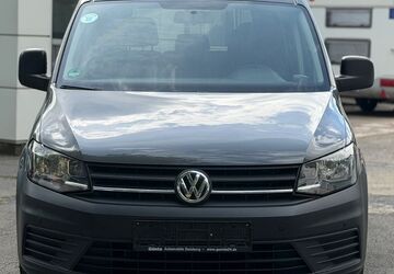 VW Caddy 174.100 km 10.700 &euro; Duisburg 47249