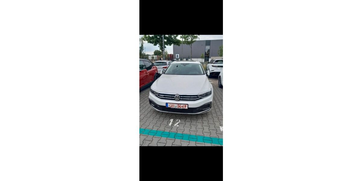 VW Passat Variant 65.000 km 22.100 &euro; Düsseldorf 40629