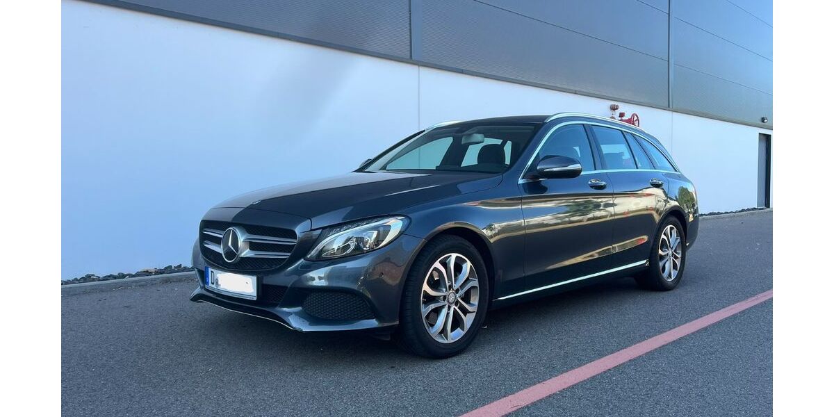 Mercedes-Benz C 220 159.900 km 14.400 &euro; Düsseldorf 40599