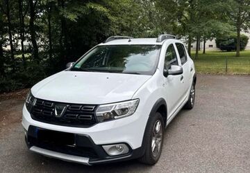Dacia Sandero 145.000 km 6.000 &euro; Oberhausen 46147