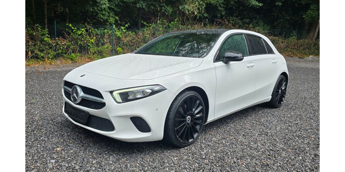 Mercedes-Benz A 180 220.000 km 13.699 &euro; Wuppertal 42115