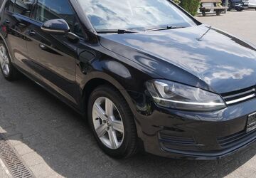 VW Golf 83.589 km 11.490 &euro; Düsseldorf 40233