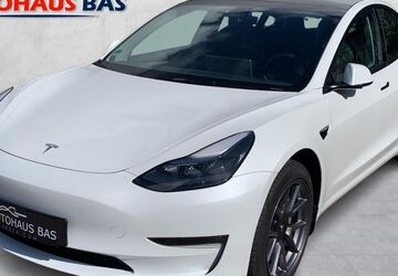 Tesla Model 3 77.379 km 29.550 &euro; Kaarst 41564