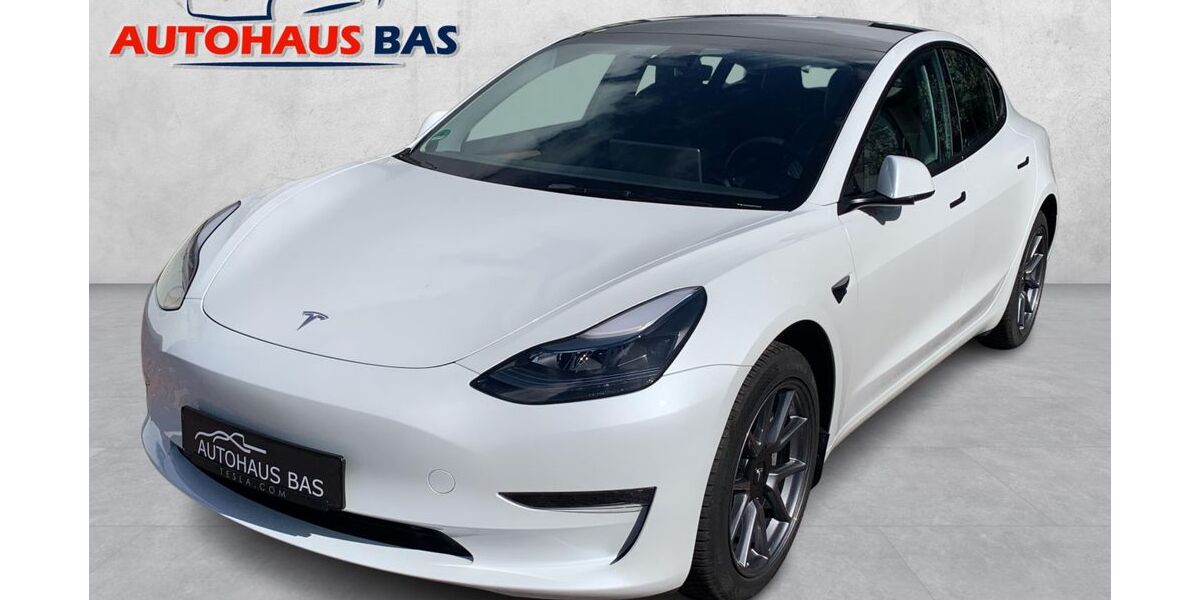 Tesla Model 3 77.379 km 29.550 &euro; Kaarst 41564