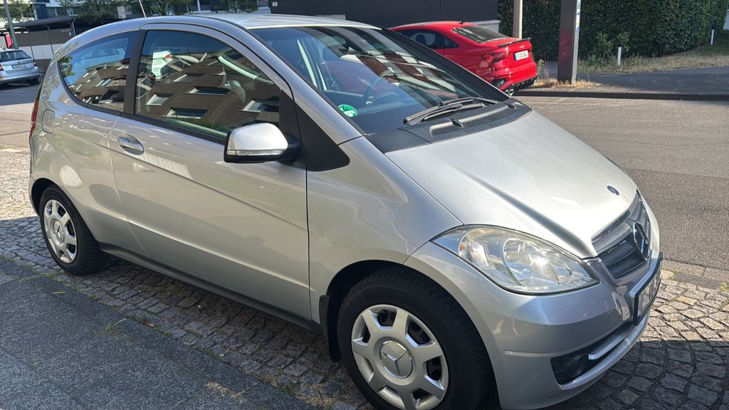 Mercedes-Benz A 150 160.000 km 2.490 &euro; Duisburg 47057