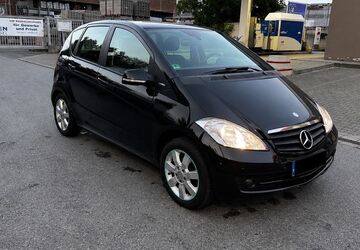 Mercedes-Benz A 150 172.000 km 4.500 &euro; Düsseldorf 40472