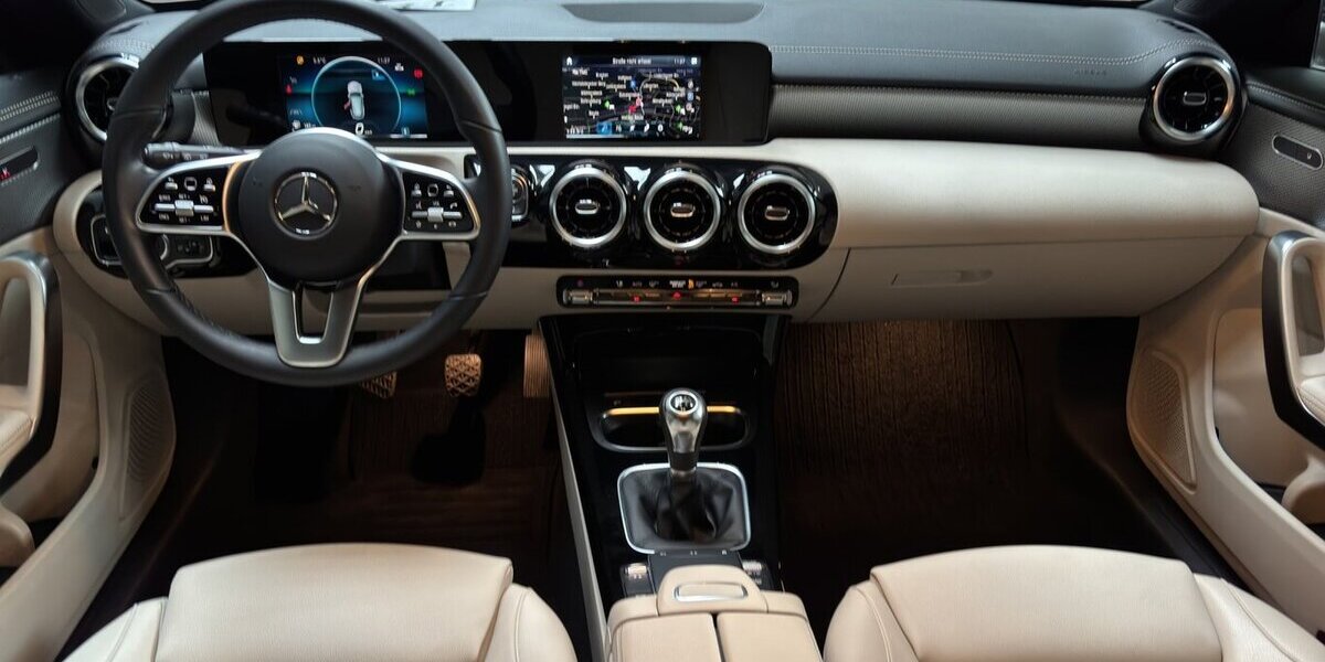 Mercedes-Benz CLA 180 Shooting Brake Leder Navi Kamera 1.Hd 108.430 km 17.990 &euro; Wuppertal 42327