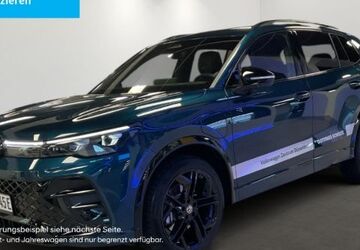 VW Tiguan 9.900 km 52.740 &euro; Düsseldorf 40233