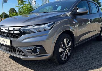 Dacia Sandero 5.970 km 15.690 &euro; Langenfeld 40764