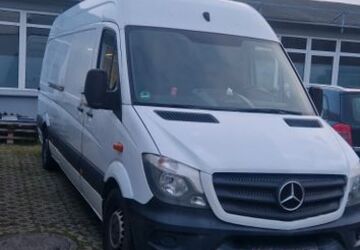 Mercedes-Benz Sprinter 266.700 km 9.900 &euro; Düsseldorf 40239