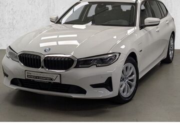 BMW 320 76.412 km 25.690 &euro; Düsseldorf 40595