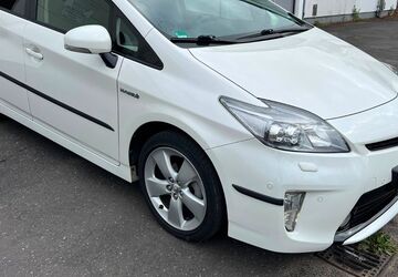 Toyota Prius 93.000 km 12.480 &euro; Düsseldorf 40589
