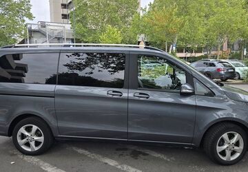 Mercedes-Benz V 220 197.100 km 25.600 &euro; Düsseldorf 40457