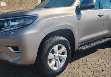 Toyota Land Cruiser 173.000 km 40.600 &euro; Düsseldorf 40597