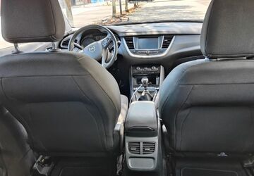 Opel Grandland (X) 69.500 km 13.300 &euro; Düsseldorf 40472