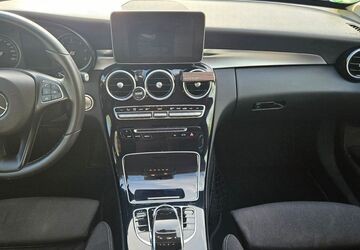 Mercedes-Benz C 220 300.000 km 11.450 &euro; Düsseldorf 40235
