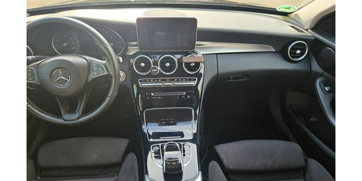 Mercedes-Benz C 220 300.000 km 11.450 &euro; Düsseldorf 40235