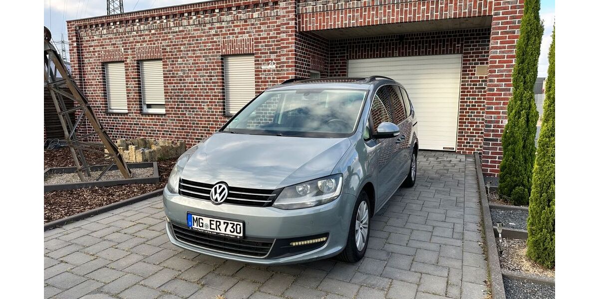VW Sharan 213.000 km 8.450 &euro; Korschenbroich 41352