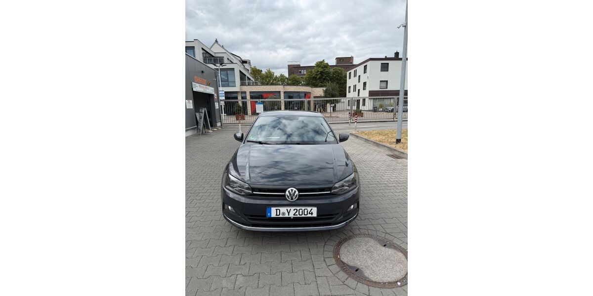VW Polo 89.500 km 9.900 &euro; Düsseldorf 40239