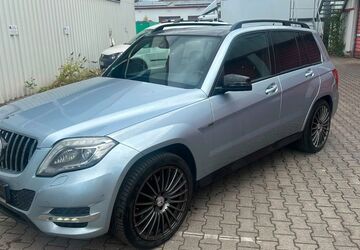 Mercedes-Benz CLK 220 332.000 km 4.990 &euro; Düsseldorf 40625