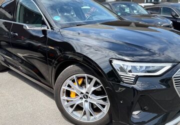 Audi e-tron 82.200 km 27.580 &euro; Düsseldorf 40549