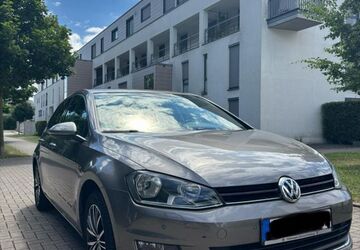 VW Golf 170.000 km 9.800 &euro; Düsseldorf 40468