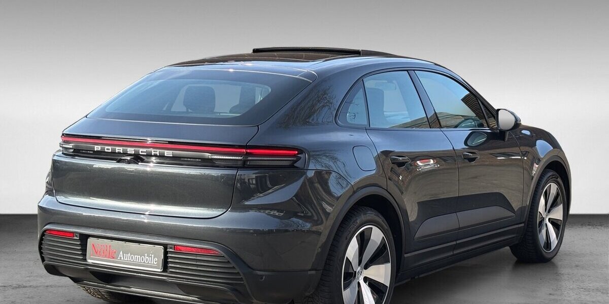 Porsche Macan 4 Bose Pano Volleder 0,25% 23.997 km 75.500 &euro; Wuppertal 42327