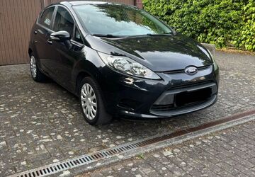 Ford Fiesta 141.000 km 3.999 &euro; Düsseldorf 40470