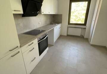 Wohnung Düsseldorf Pempelfort - 3 Zimmer, 81 m&sup2;, 1.335&euro; | Angebot:27396510
