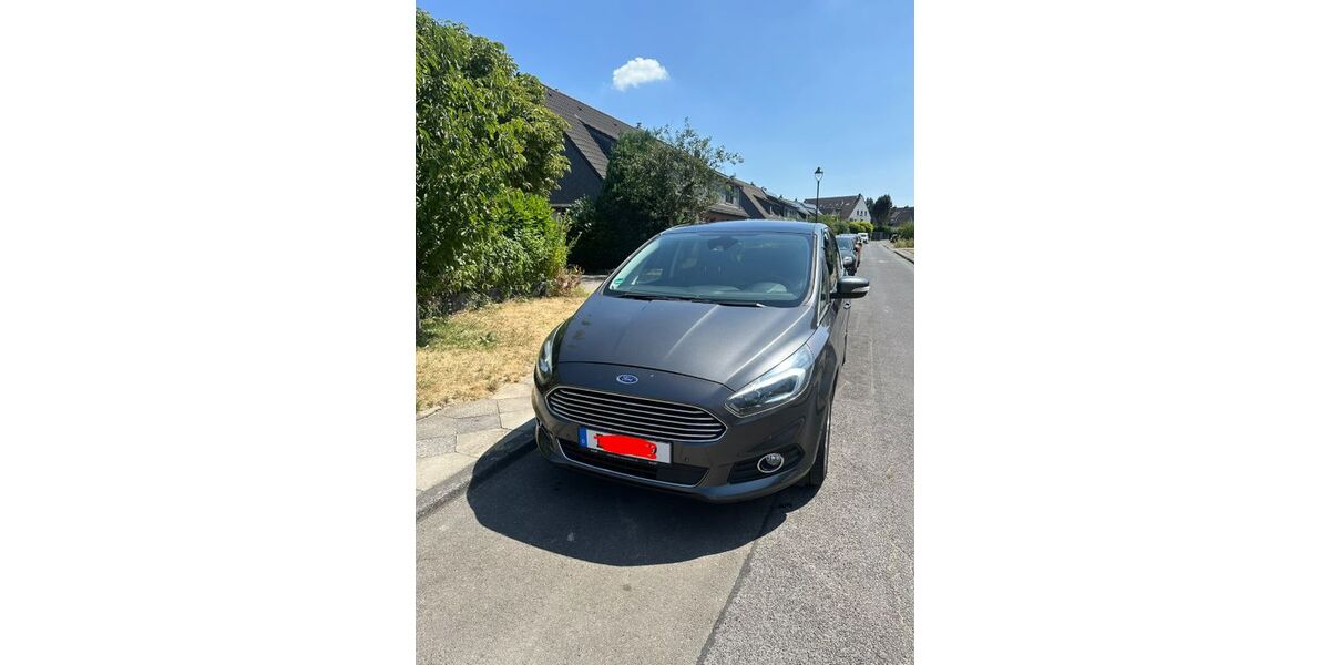Ford S-Max 206.000 km 10.500 &euro; Düsseldorf 40229