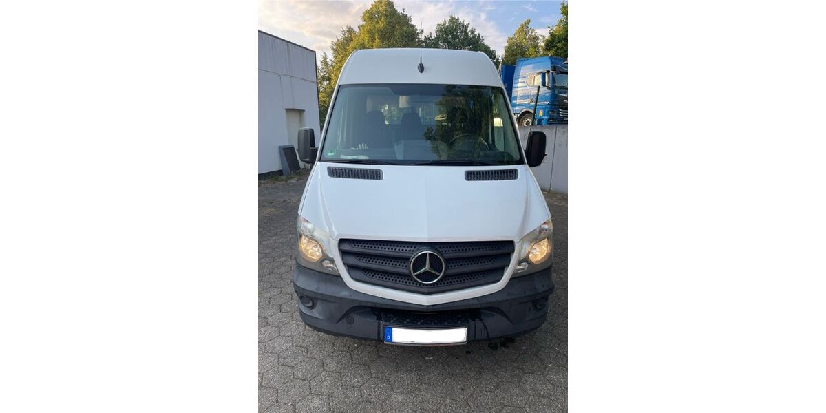 Mercedes-Benz Sprinter 225.800 km 12.900 &euro; Leverkusen 51379
