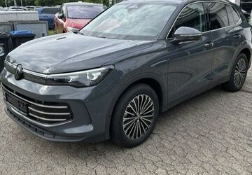 VW Tiguan 9.299 km 39.950 &euro; Düsseldorf 40472