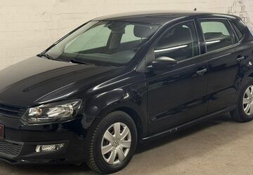 VW Polo 83.680 km 5.400 &euro; Düsseldorf 40468