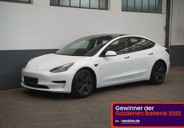 Tesla Model 3 48.574 km 26.950 &euro; Mönchengladbach 41236