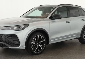 VW Tiguan 18.800 km 43.484 &euro; Düsseldorf 40233