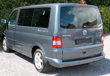 VW T5 Transporter 240.000 km 9.950 &euro; Mönchengladbach 41063