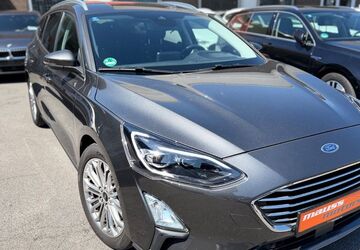 Ford Focus 72.900 km 14.880 &euro; Düsseldorf 40549