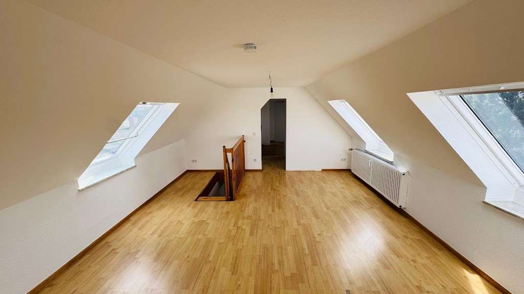Etagenwohnung Düsseldorf Hassels - 4 Zimmer, 106 m&sup2;, 1.059&euro; | Angebot:27416013