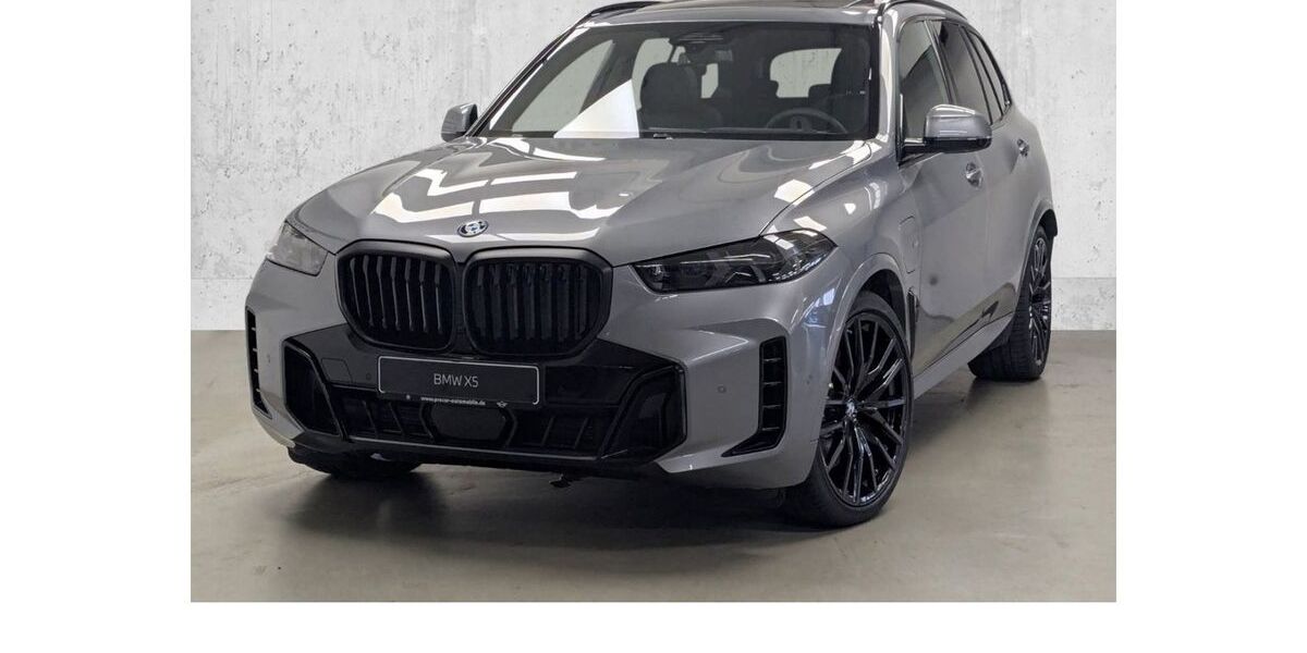 BMW X5 2.900 km 97.690 &euro; Düsseldorf 40595