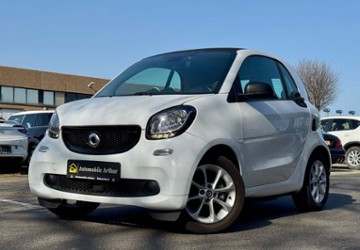 Smart ForTwo 90.000 km 6.990 &euro; Düsseldorf 40233