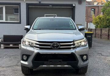 Toyota Hilux 181.000 km 28.890 &euro; Düsseldorf 40227