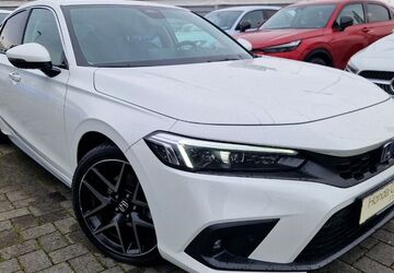 Honda Civic 24.300 km 33.890 &euro; Düsseldorf 40233