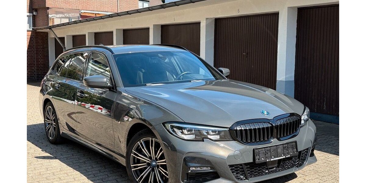 BMW 330 158.000 km 22.840 &euro; Düsseldorf 40468