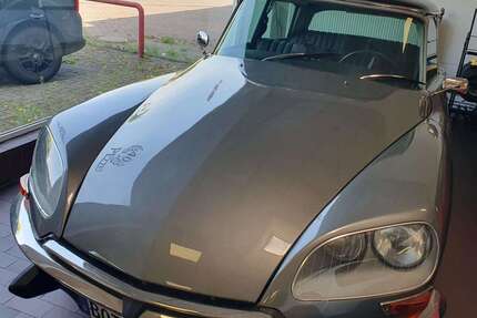Citroen DS 49.674 km 37.500 &euro; Oberhausen 46047